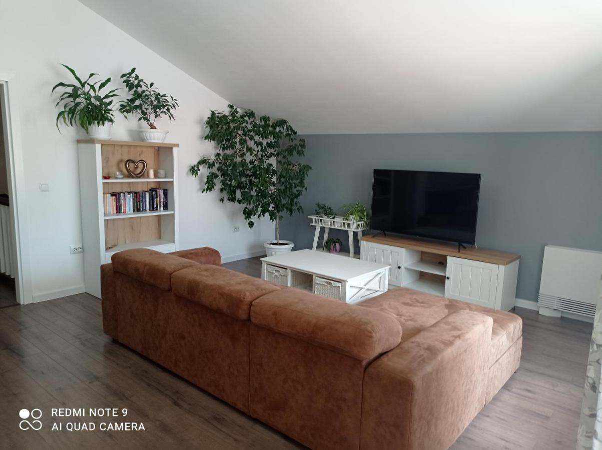 Уютна Къща Apartment Sliven Exterior photo